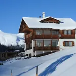 Apartamento Sertig *